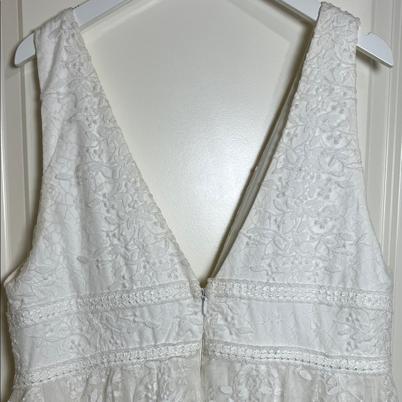 Lulus Ivory Sweetest Beloved Mesh Embroidered
Sleeveless Maxi Wedding Dress 2X - Picture 9 of 11